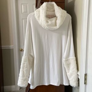 *Philosophy Republic Clothing White Faux Fur Cowl Dolmen Long Sleeve Sweater Top